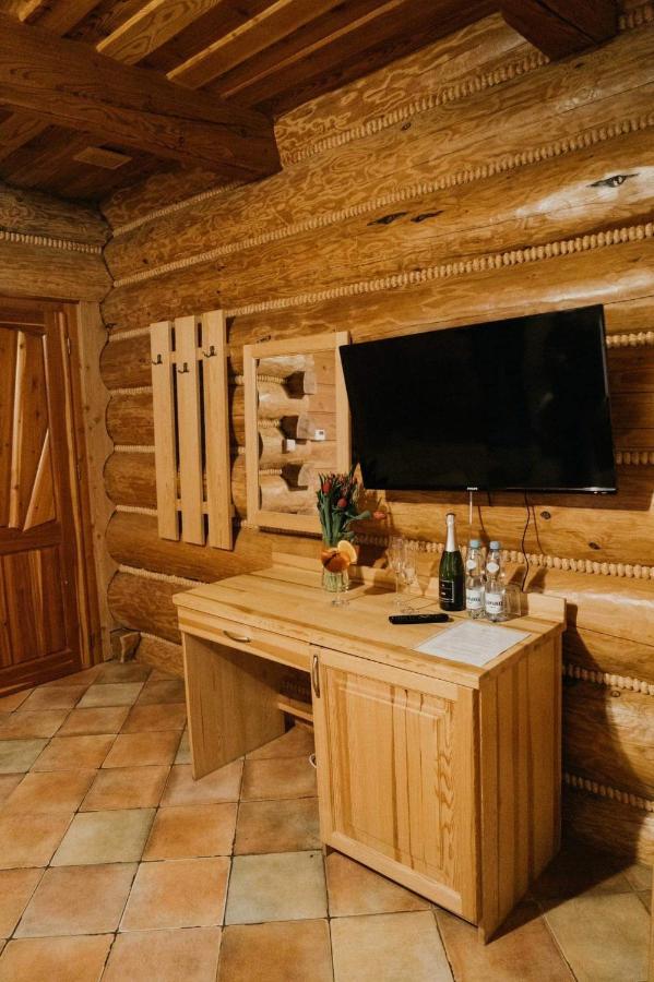 Daglezjowy Dwor Otel Osiek  Dış mekan fotoğraf